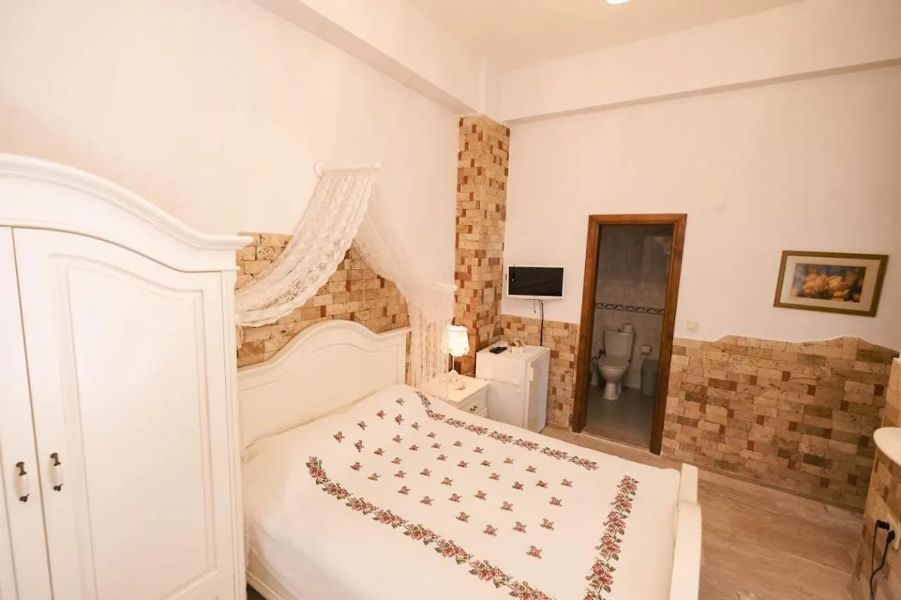 Herakles Hotel Çeşme