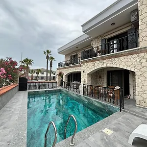 Yalcinkaya Tas Aparthotel